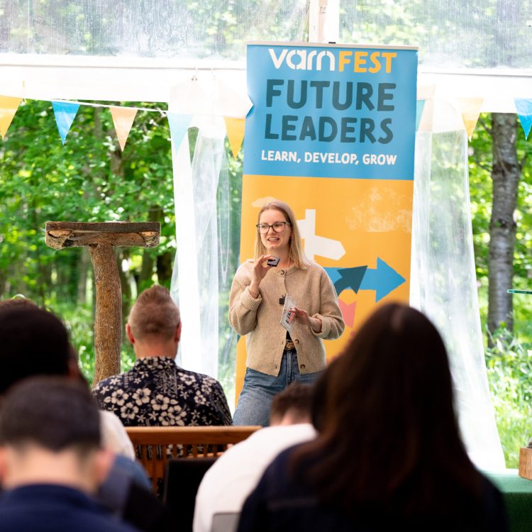 Tasmin Lofthouse, Copywriter and Personal Branding specialist speaking at VarnFest Future Leaders 2025